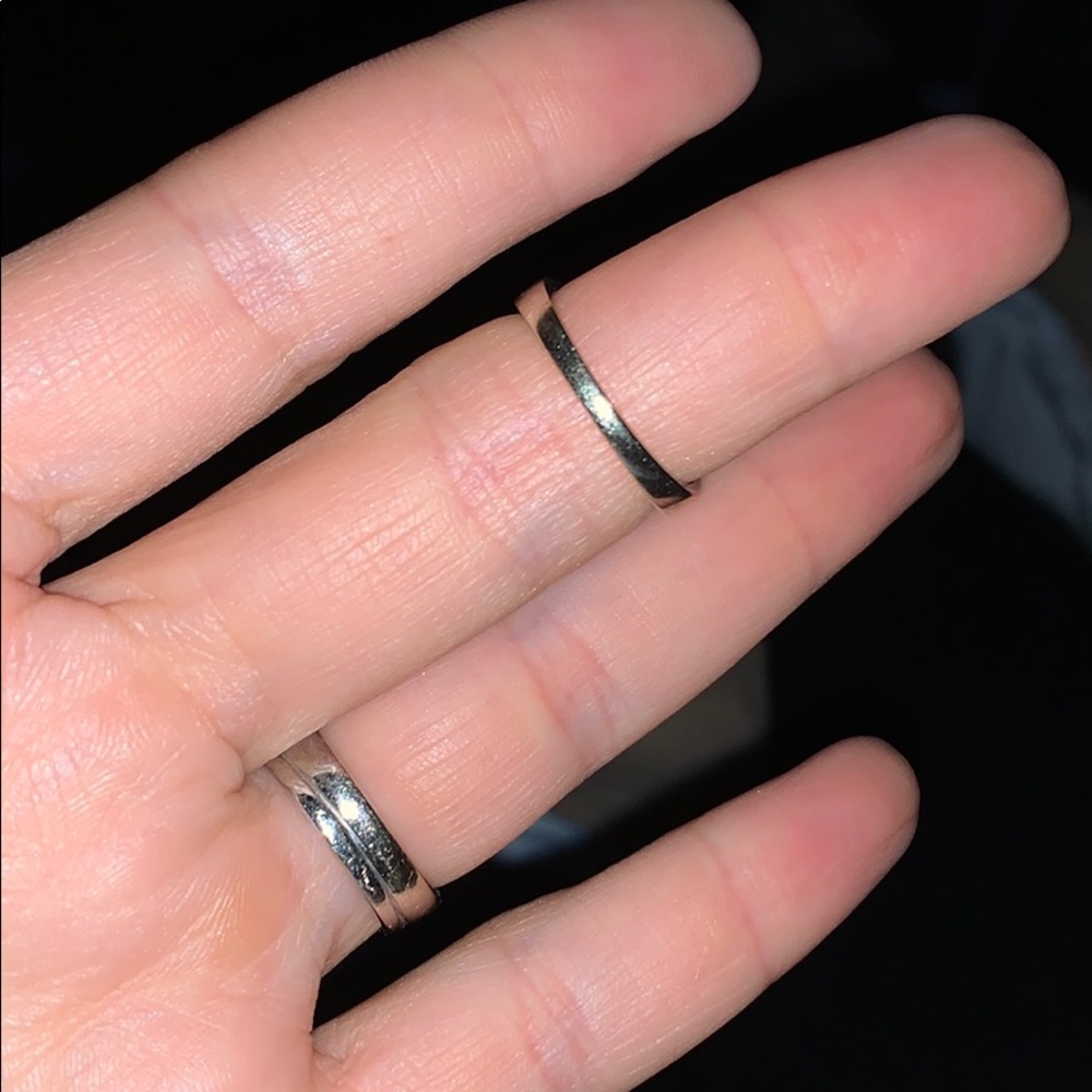 10k diamond ring - Picture 2 of 8
